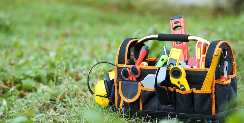 Tradie Tools 101: What to Buy vs. What Your Boss Provides (2026)