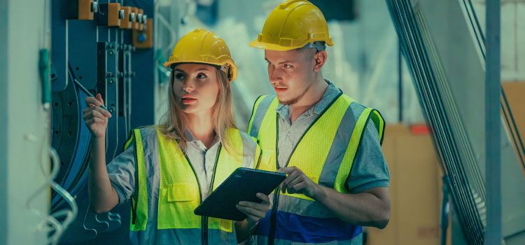 Cert III Electrotechnology 2026: The Hardest but Best PR Trade Pathway