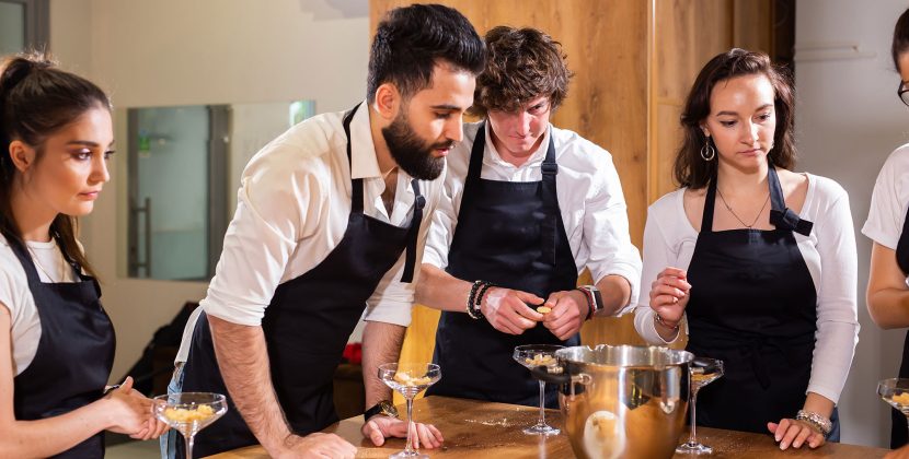 How to Earn $1,000/Week in Sydney Hospitality 2026: Student Guide