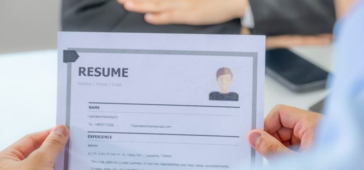 How to Write an Australian-Style Student Resume: Free Template