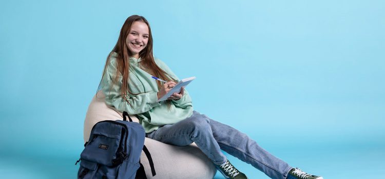 Scape vs. Iglu Perks 2026: Exclusive Student Discounts & Rewards