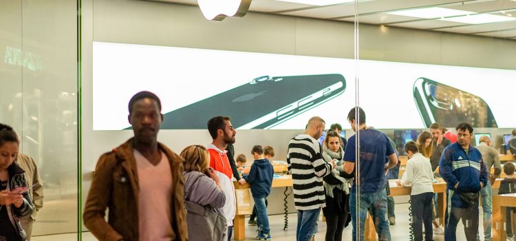 Apple Education Store: Student Discounts & Free AirPods