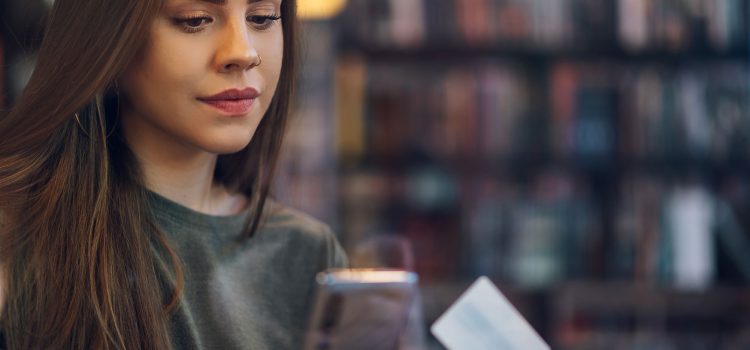 Prepaid vs. Postpaid in Australia: Why Students Should Avoid Contracts