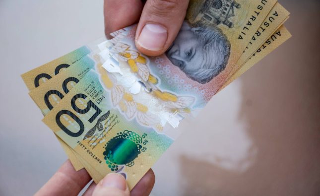 No Passport? How to Exchange Currency in Australia (2026 Guide)