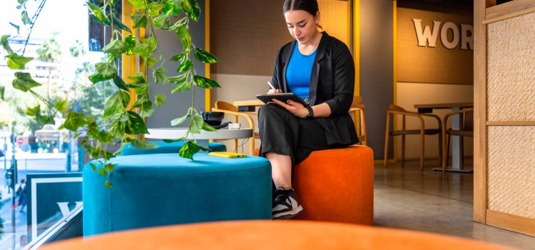 Is the Study Melbourne Hub Open on Weekends? (2026 Hours)