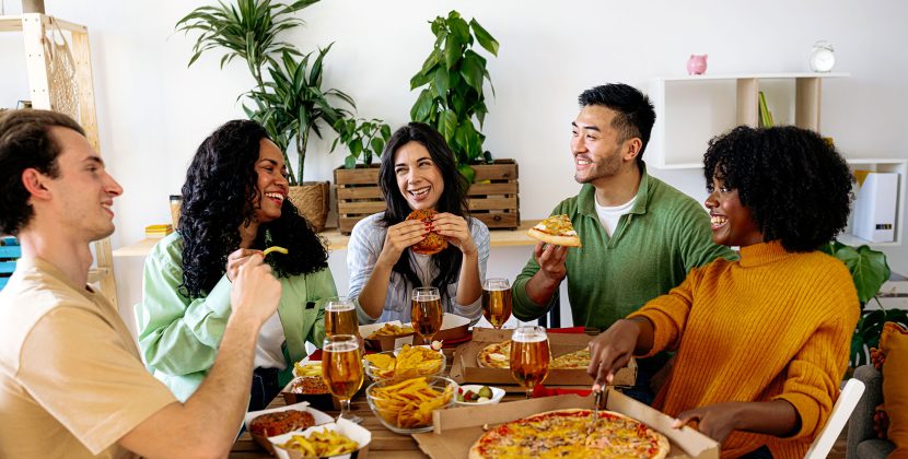 Student Edge vs. UNiDAYS 2026: Best Food Deals & Discounts