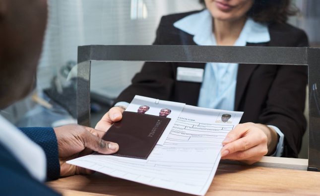 Is it Worth Hiring a Migration Agent for a 485 Visa in 2026?