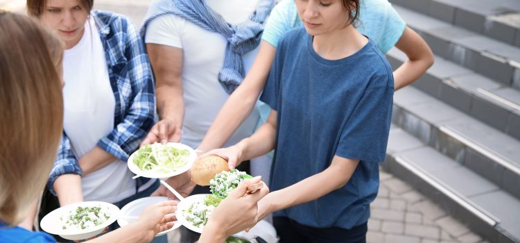 The $0 Meal: Verified Free Food Pantries & Student Hubs Near You (2026)