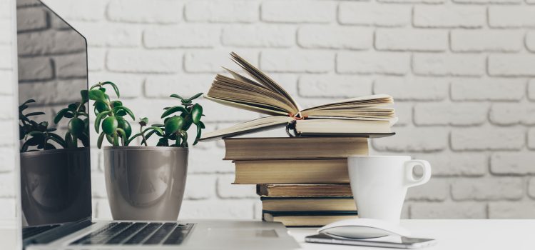 Interest-Free Loans for Laptops and Textbooks: A 2026 Guide