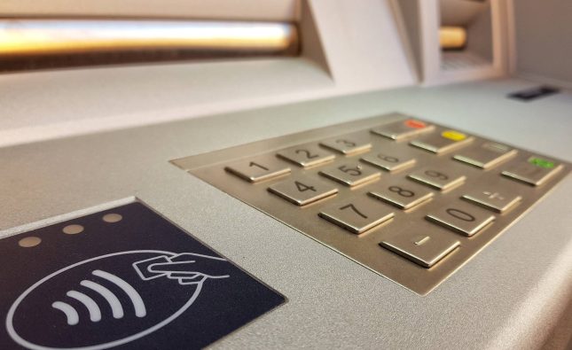 How to Get a SWIFT MT103 from a UAE Bank (2026 Tracking Guide)