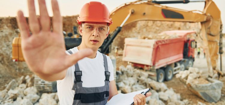 How to Read a 2026 Mining Contract: Bonuses & Hidden Clauses