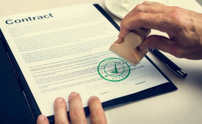 Why You Should Never Sign a Variable Migration Contract (Fixed Fees Only)
