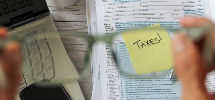 How to Avoid a Tax Debt with Two Jobs