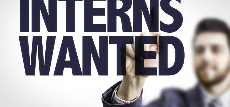 Can I Do an Unpaid Internship During Semester Breaks?