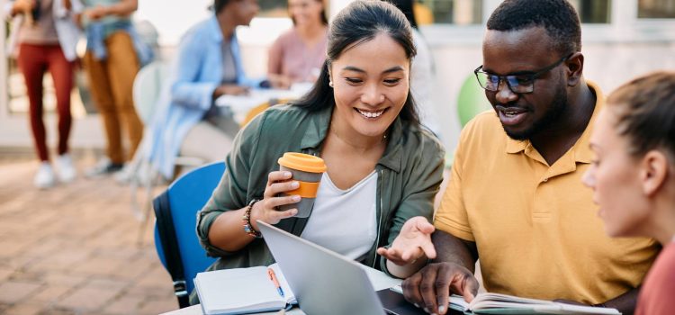 Can International Students Work Full-Time on Semester Break?