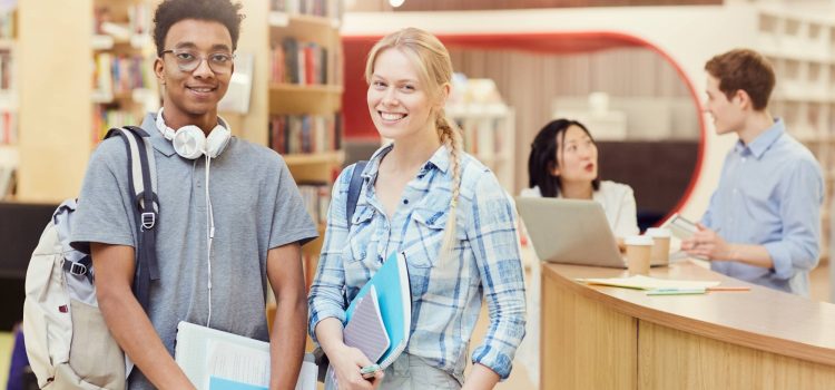 Best Weekend-Only Jobs for University Students 2026 (High Pay)