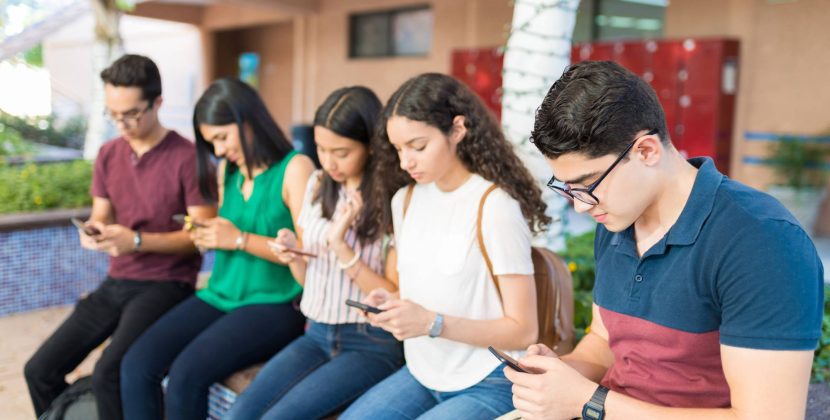 Top 5 Free Apps for International Students to Log Work Hours (2026)