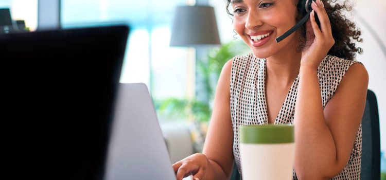How to Contact Flywire Support: Chat vs. Email (2026 Comparison)