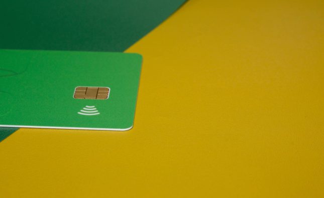 The Power of Postpaid SIMs: Turning Your Phone Bill Into Credit History
