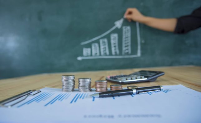 How to Calculate Your Rolling 12-Month Business Turnover