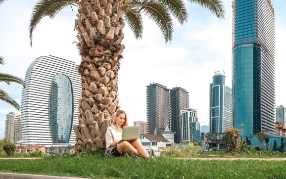 Is the Cost of Living in Melbourne Higher Than Dubai for Students?
