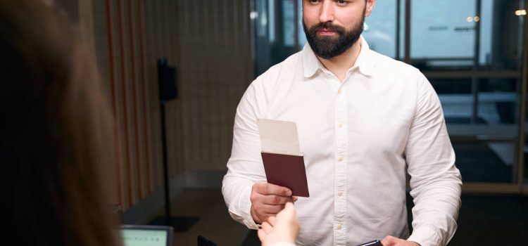 Can You Switch Migration Agents in Victoria If You Disagree with the Fees?