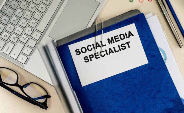 How to List Free Certifications on Your LinkedIn Profile (2026 Guide)